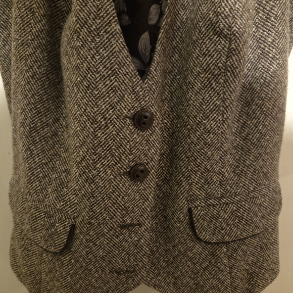 Maurices Brown Tweed Vest with Ruffle Detail - Picture 4 of 8
